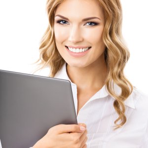 Insurance Agent Taking Online Continuing Education Class